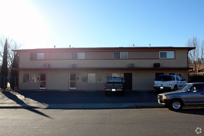 Building Photo - 500-506 Rocky Hill Rd
