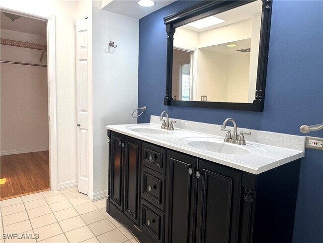 Building Photo - 675 Wedge Dr