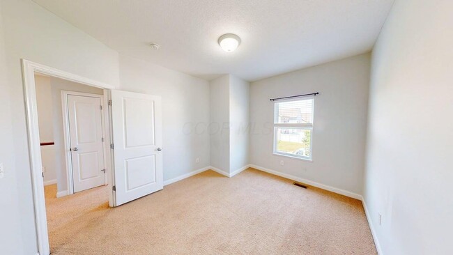 Building Photo - 5597 Lantos Rd