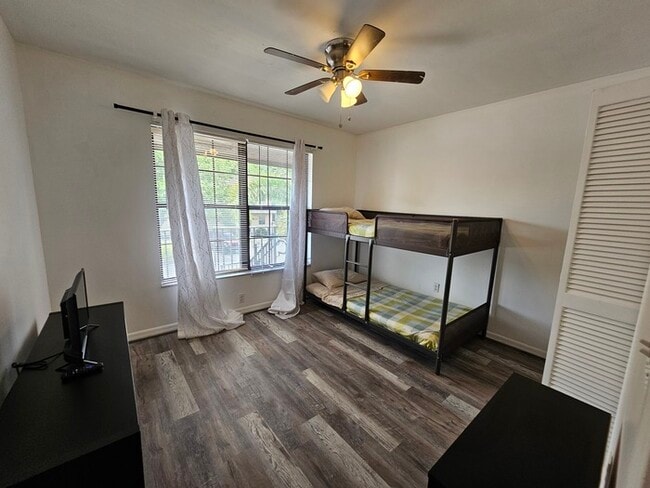 Building Photo - 5361 Treetops Dr
