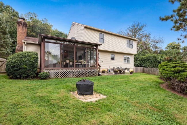 Building Photo - 2131 Silentree Dr