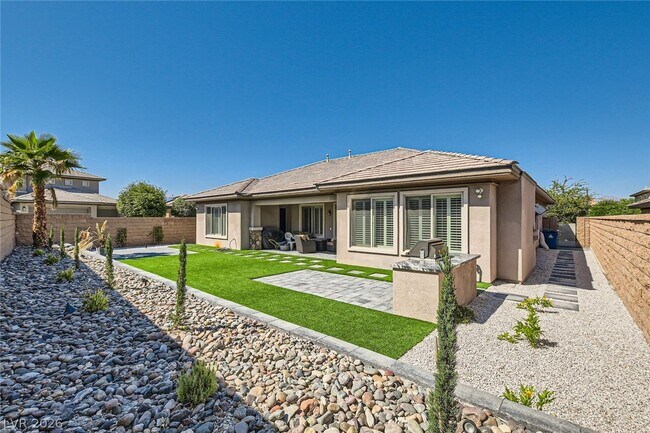 Building Photo - 7387 Preen St