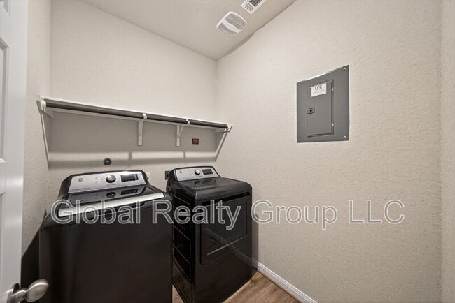 Building Photo - 10391 Obernai Path