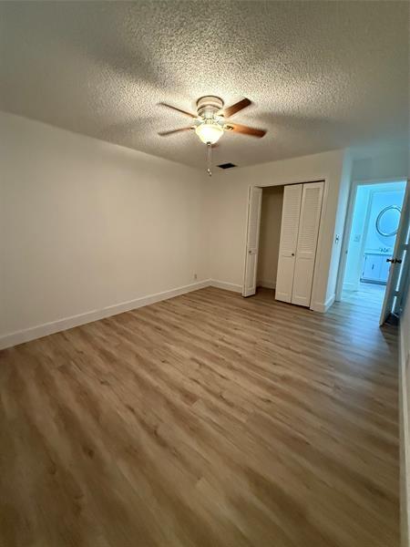 Building Photo - 10122 S 40th Trail
