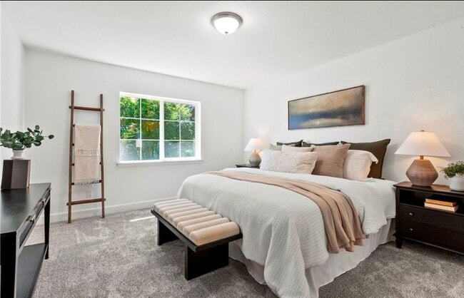 Building Photo - Spacious and Stylish 3 bedroom, 2.5  bath ...