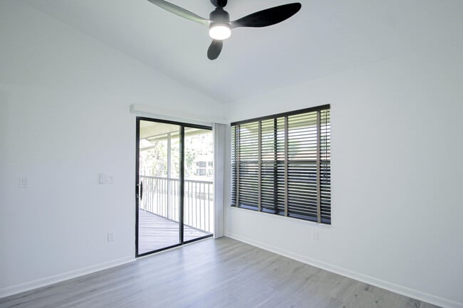 Building Photo - 13055 Albright Ct