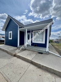 Building Photo - This remodeled two bedroom has all new everything including high end stainless steel appliances.