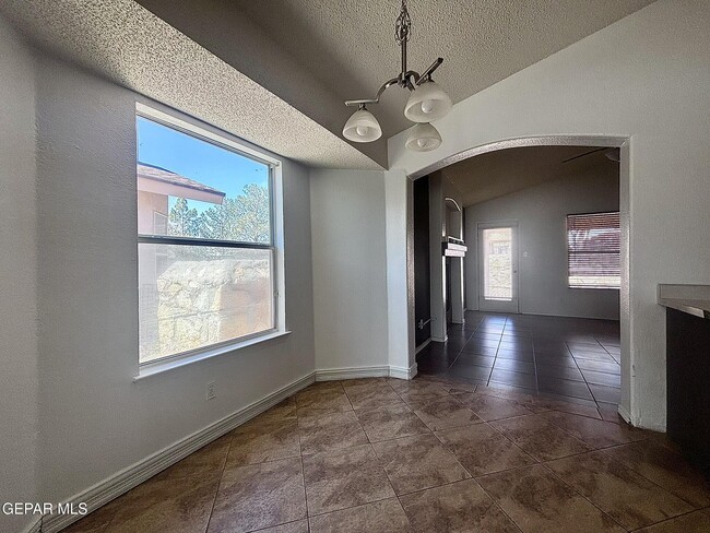 Building Photo - 403 Wisconsin Ct