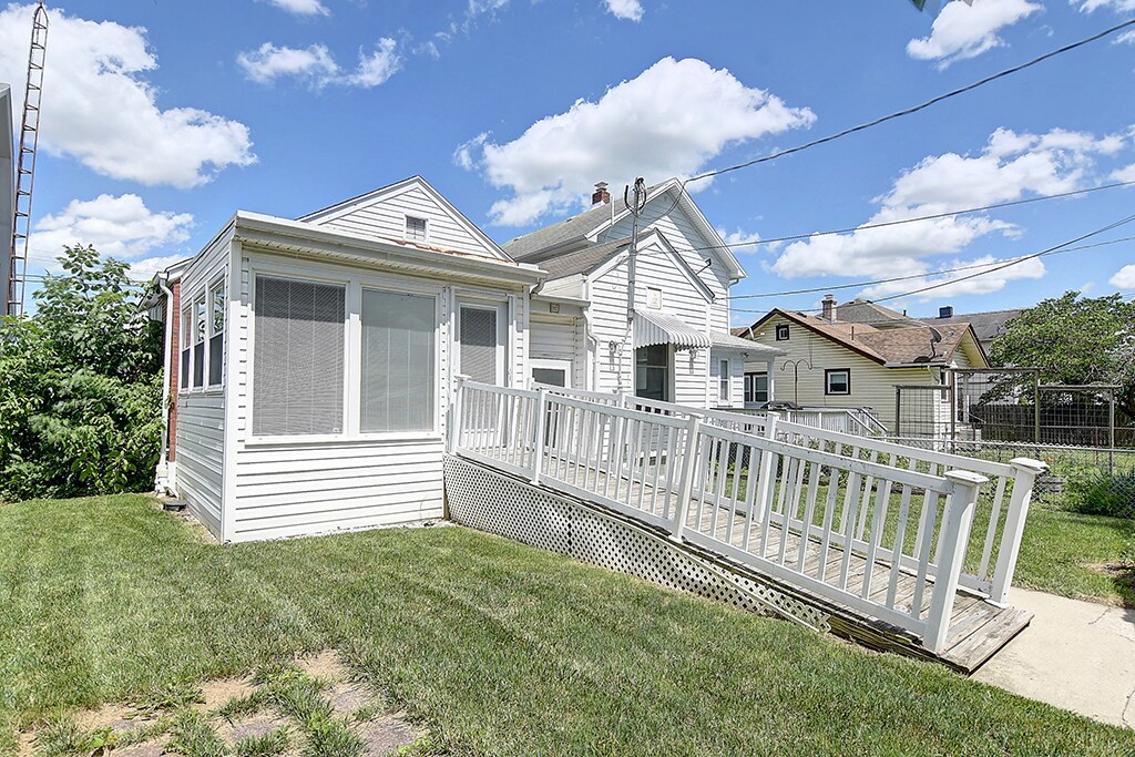 Building Photo - 523 Watervliet Ave