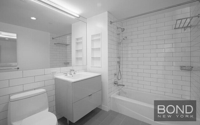 Primary Photo - 400 W 113th St