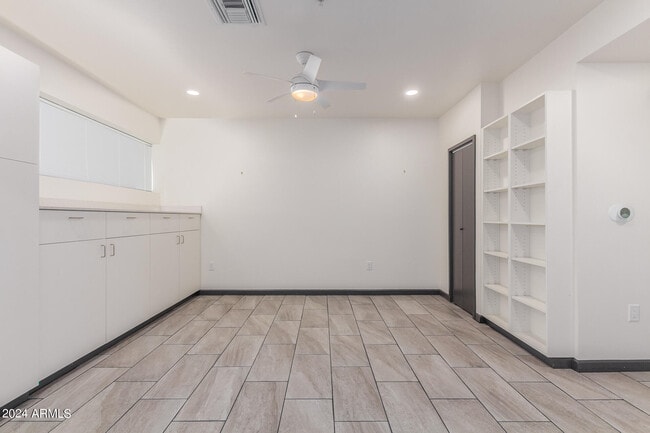 Building Photo - 129 N 11th Ave