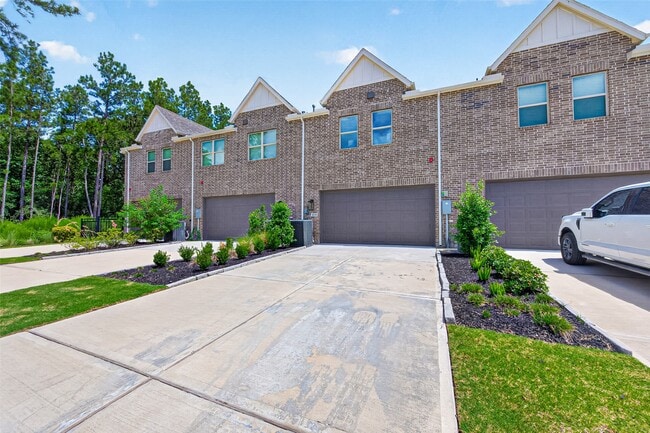 Building Photo - 2638 Woodforest Pkwy N