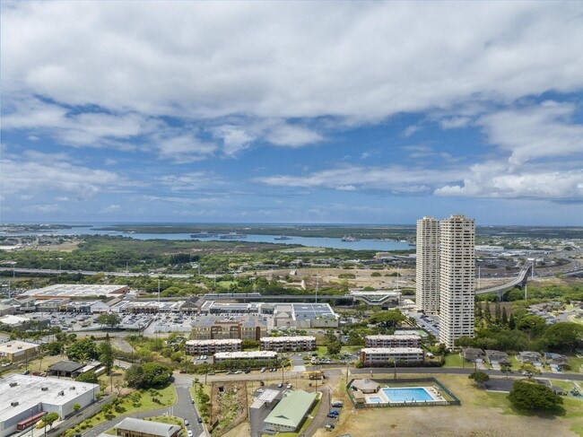 Primary Photo - 1060 Kamehameha Hwy