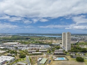 Building Photo - 1060 Kamehameha Hwy