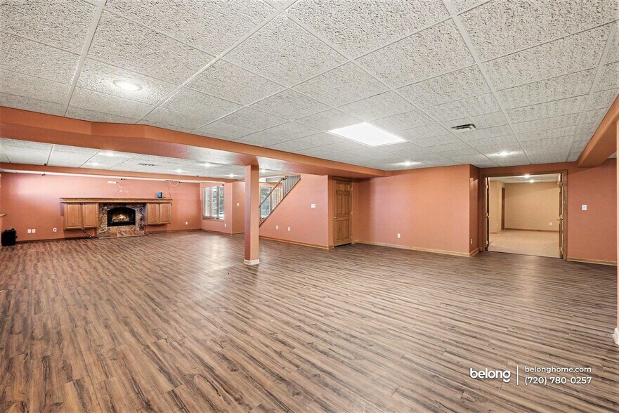 Building Photo - 1050 S Manila Rd