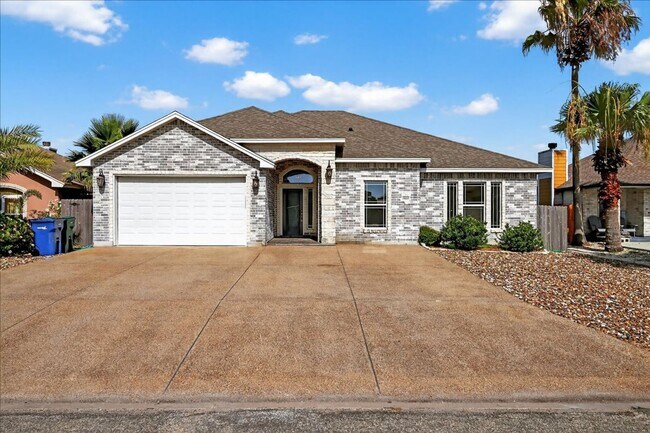 Building Photo - 15229 Barataria Dr