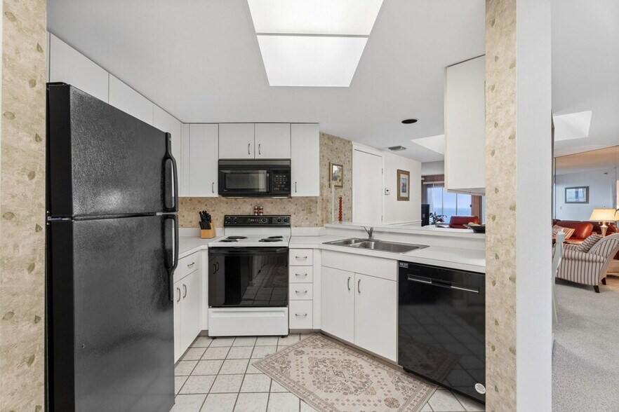 Building Photo - 3870 North Highway A1A-SI FL6-ID1537502P