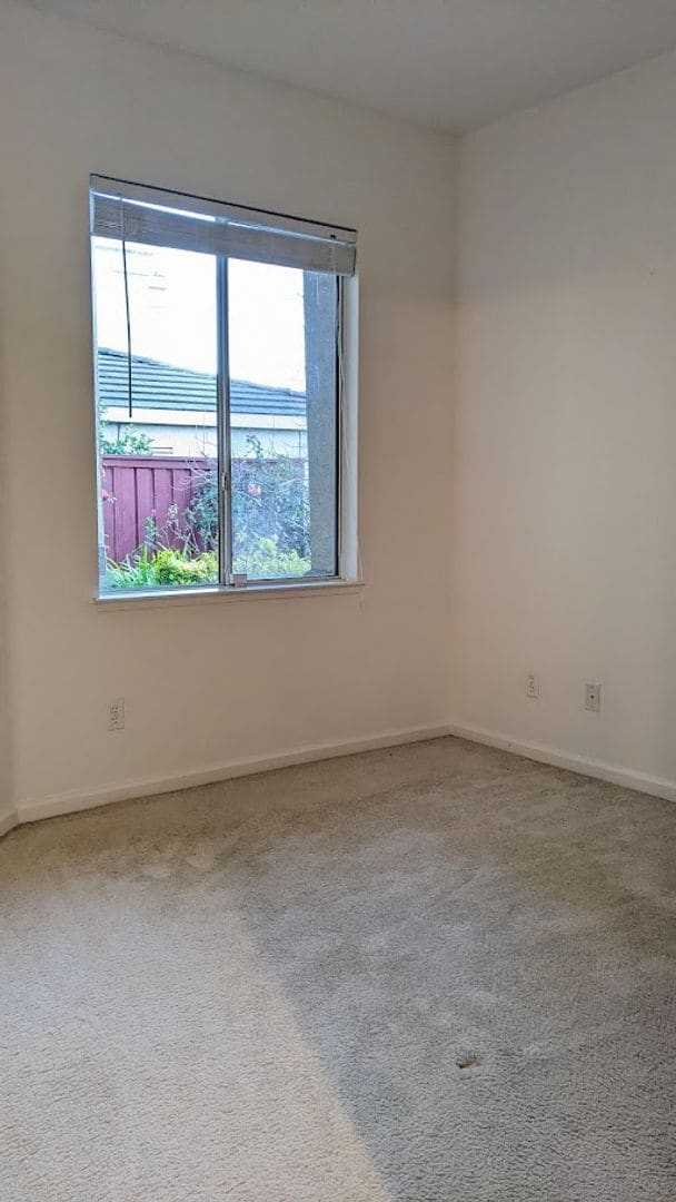 Building Photo - OPEN HOUSE MONDAY 3/9/26 at 4:00 pm