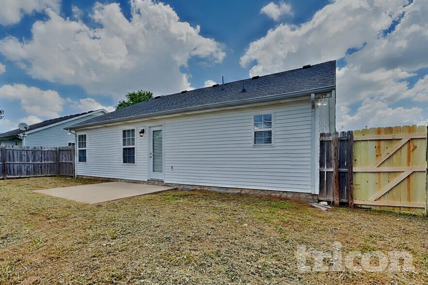 Building Photo - 1258 Tiree Dr