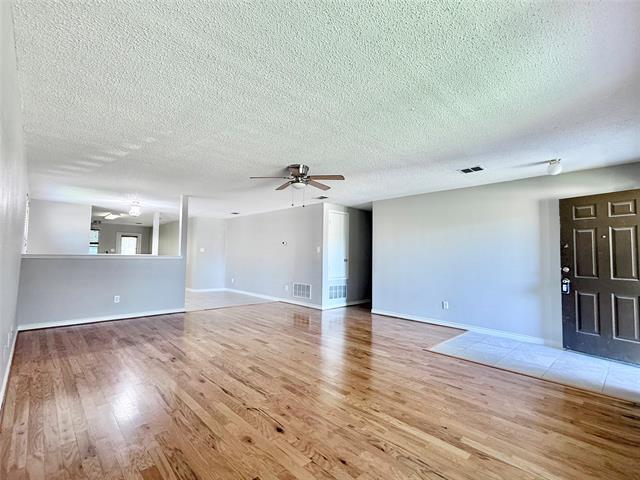 Building Photo - 1620 Flagstone Ln