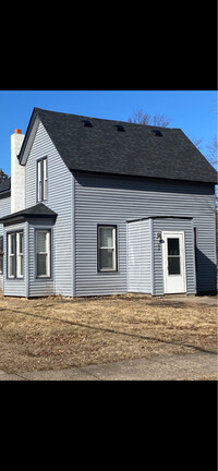 Building Photo - 103 N Pearl St