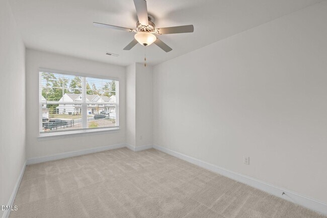 Building Photo - 1033 Heartstone Wy