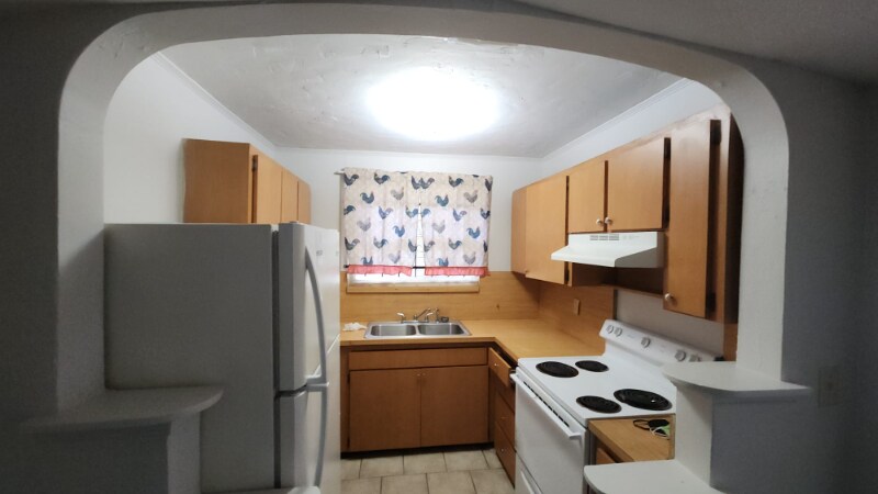 Building Photo - 519 W 23rd St