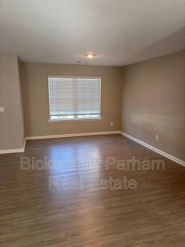 Building Photo - 6439 Sandy Bottom Dr