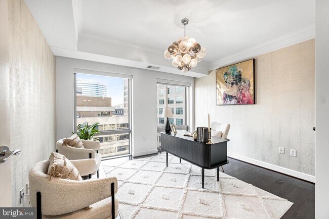 Building Photo - 1111 19th St N