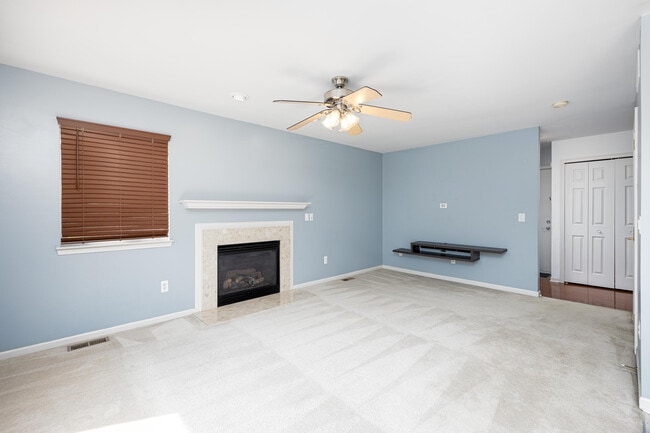 Building Photo - 8312 N Warwick Ct