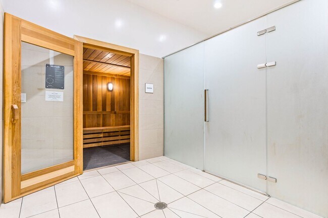 Building Photo - Brand New Luxury 1BR in Kakaako | High Floor Views, Resort Amenities, AC + Parking | The Park on ...