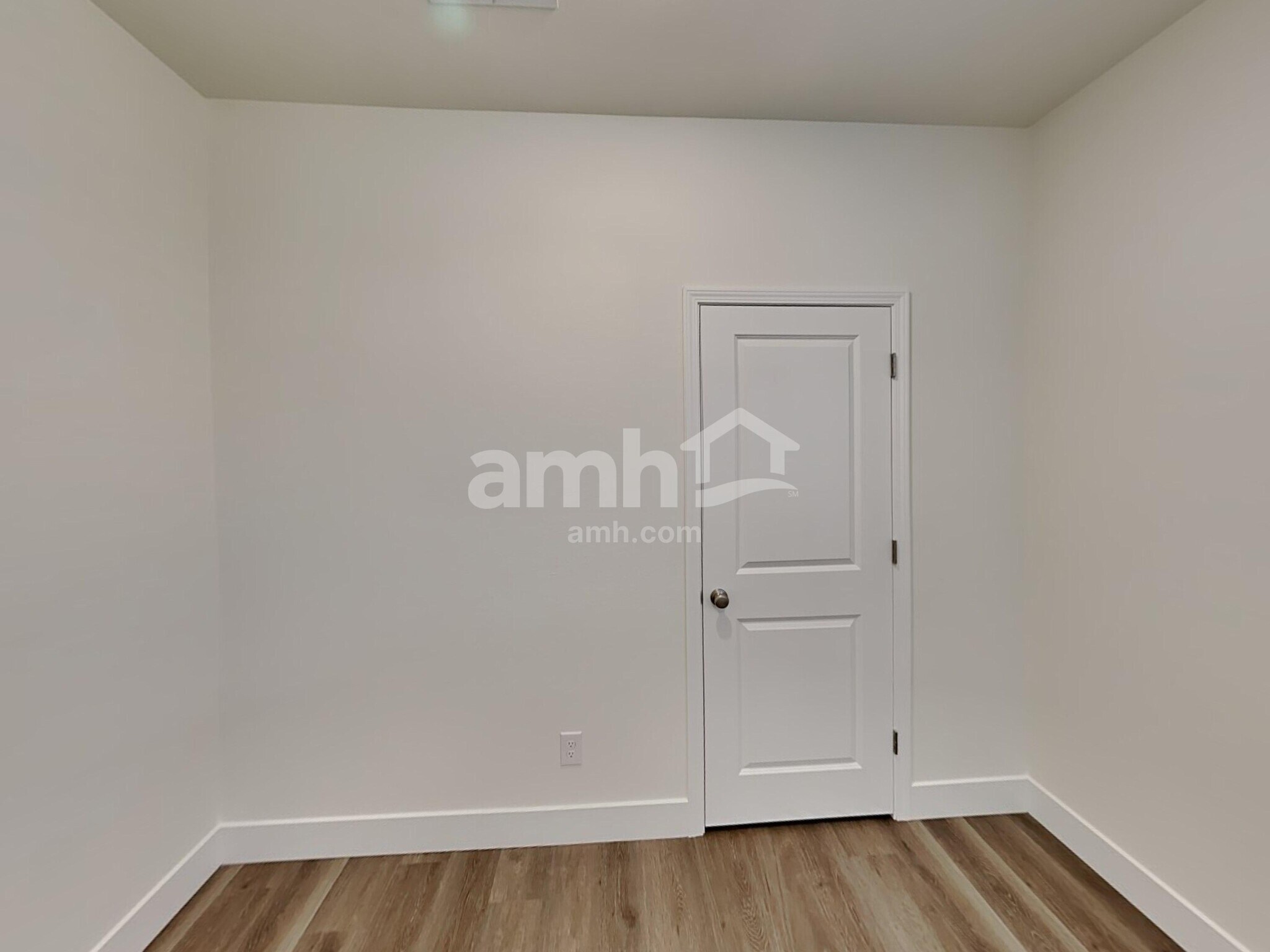 Building Photo - 513 Silverbell Fls Pl