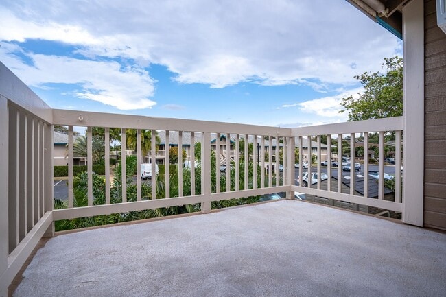Building Photo - Fully Renovated Unfurnished 2 Bedroom/1.5 Bath at Southpointe