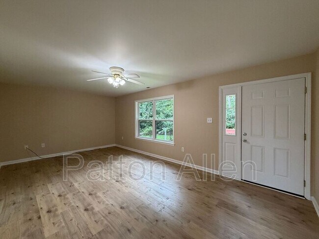Building Photo - 115 Starnes Cove Rd
