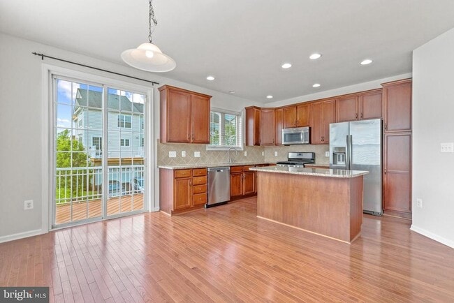 Building Photo - 43247 Loudoun Reserve Dr