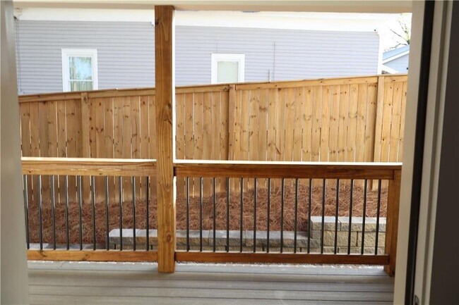 Building Photo - 5120 Railroad Ave