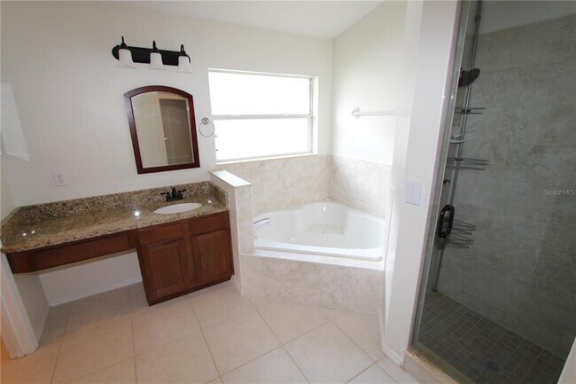 Building Photo - 940 Islander Ave