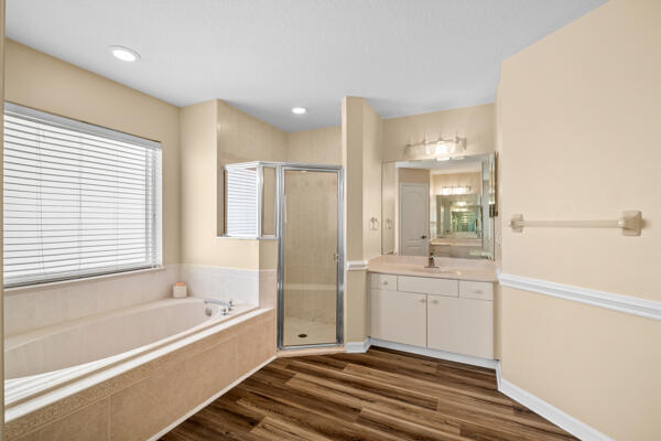 Building Photo - 5777 NW Eskimo Cir