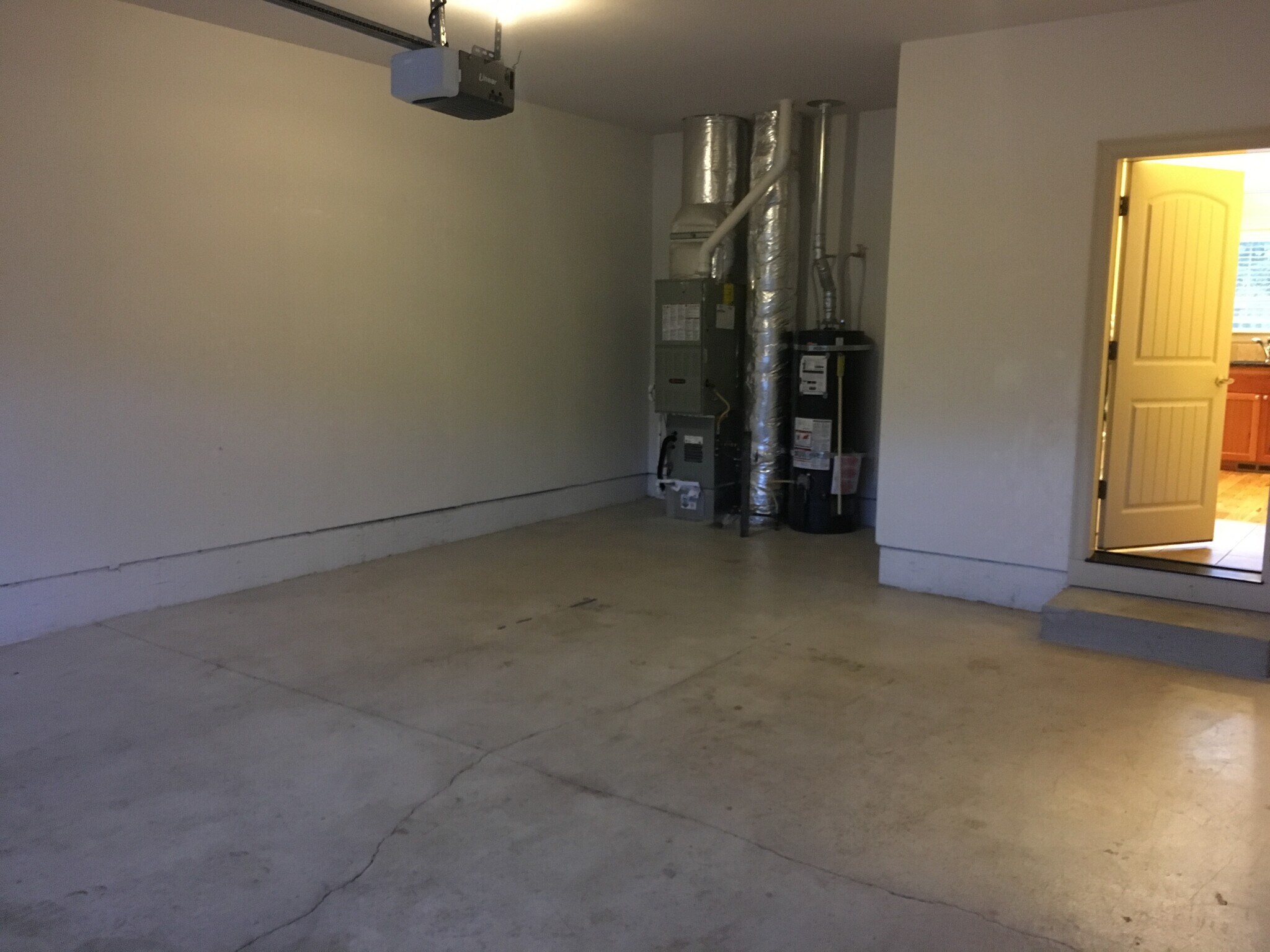 Building Photo - 2060 SW Kendra St