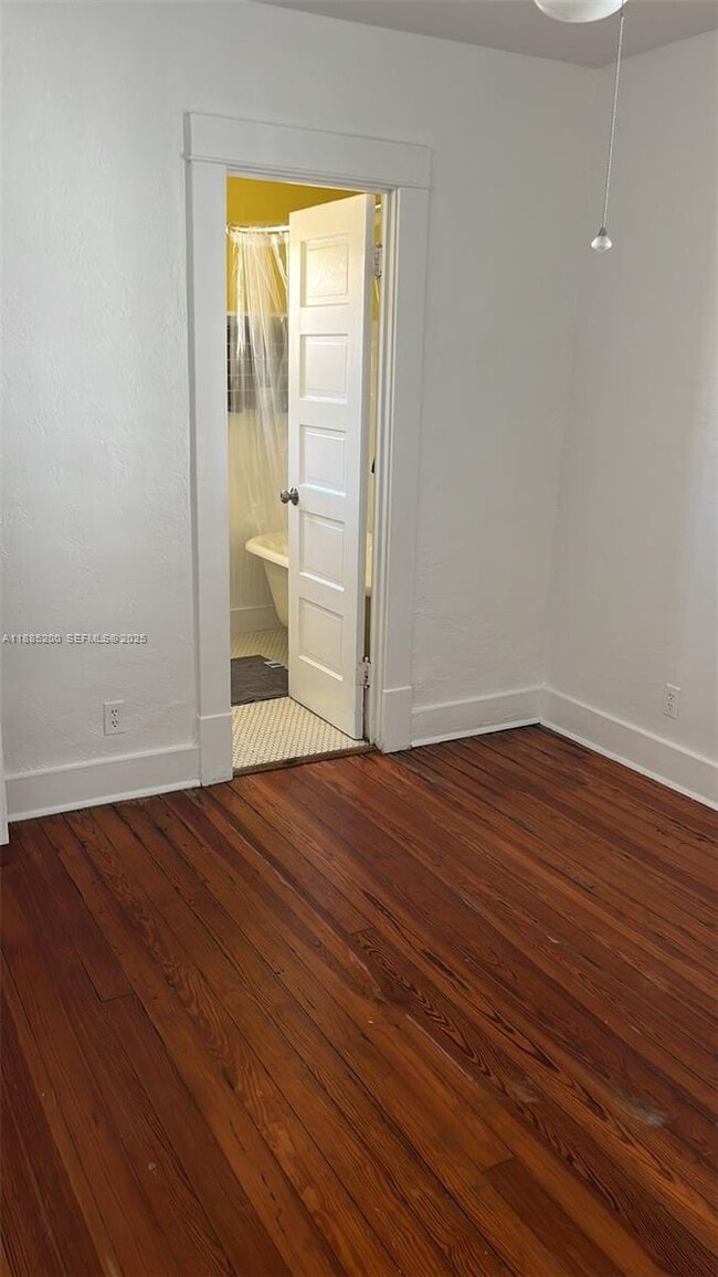 Building Photo - 315 Eucalyptus St