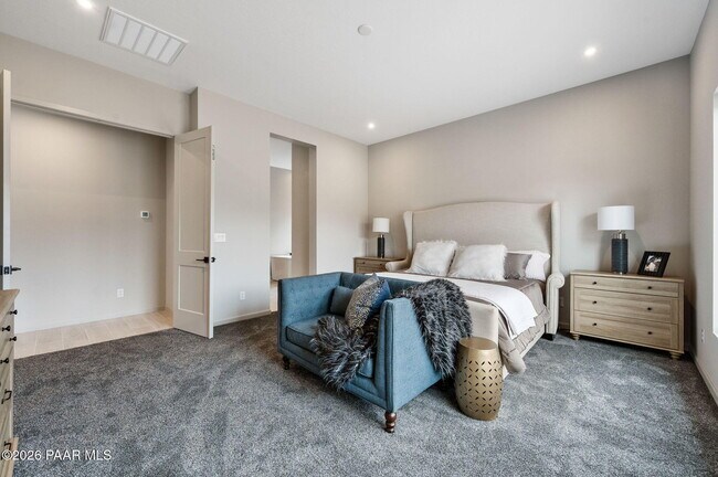 Building Photo - 5504 Edgar Way