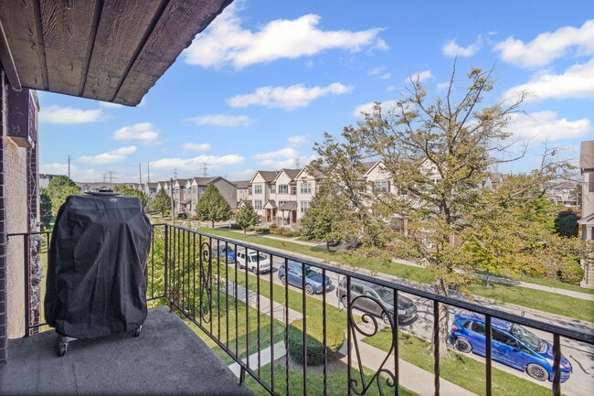 Building Photo - 1279 Harding Ave