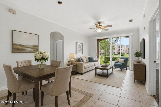 Building Photo - 7990 Baymeadows Cir E