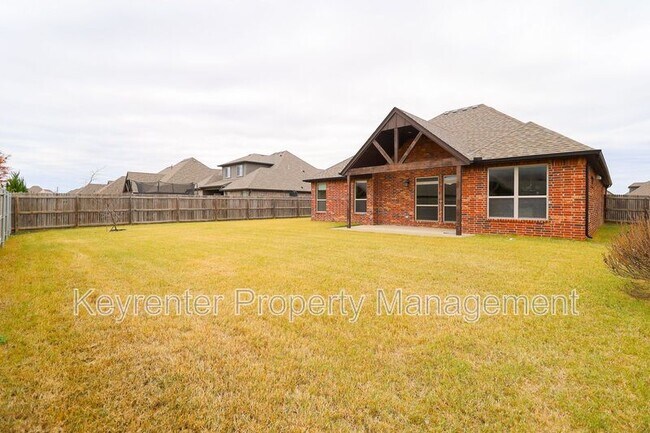 Building Photo - 18618 E 45th St S