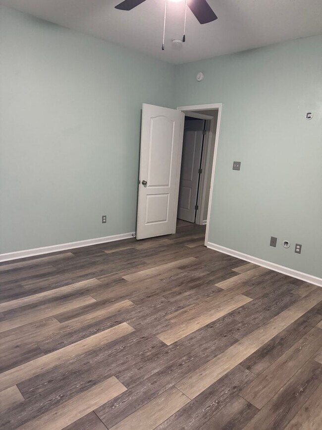 Building Photo - 157 Prelude Dr