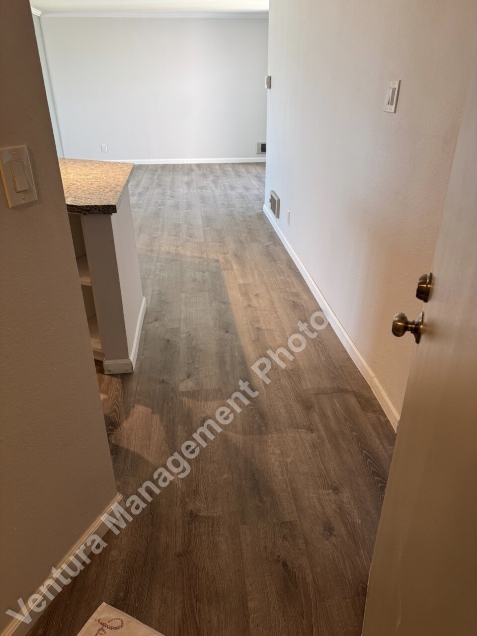 Building Photo - 2901 Peninsula Rd