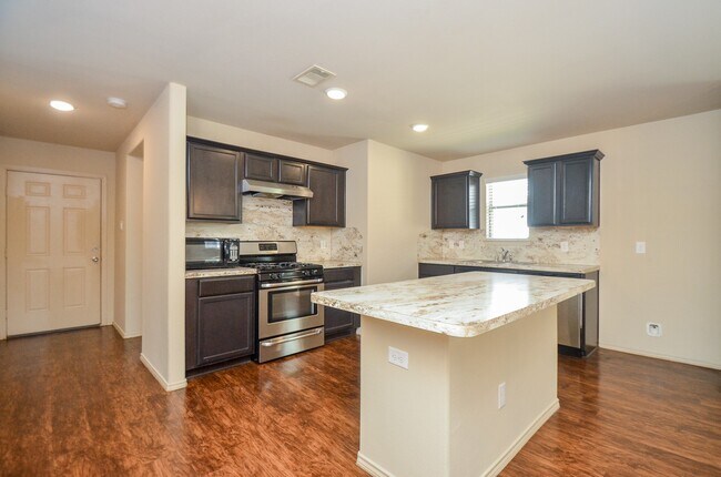 Building Photo - 20114 Louetta Ash Dr