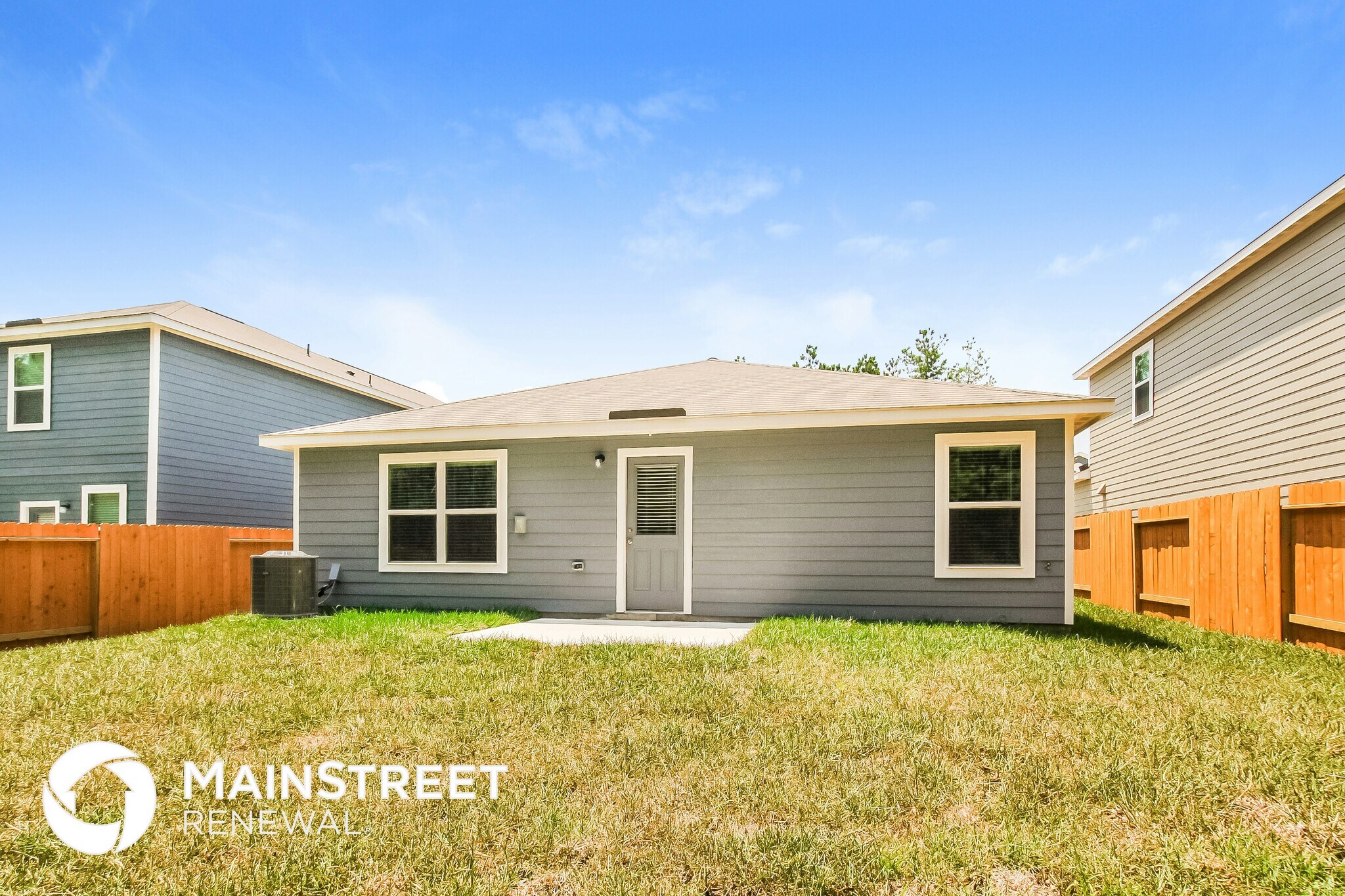 Building Photo - 23055 Bellini Dr