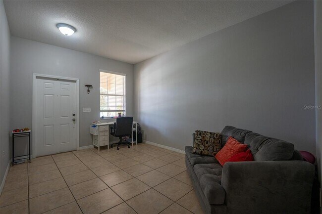 Building Photo - 11191 Savannah Landing Cir