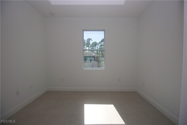 Building Photo - 510 Hurd Ave